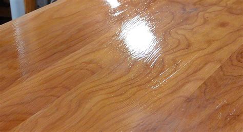 How do you prepare plywood for varnish?