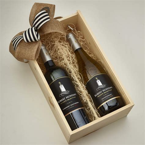 How do you present a wine gift?