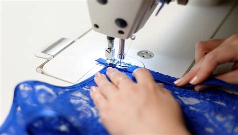 How do you sew trim on fabric?