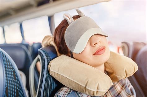 How do you sleep on a bus without a neck pillow?