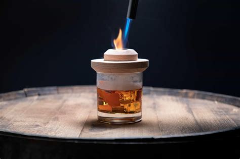 How do you smoke bourbon in a glass?