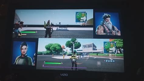 How do you split screen on Xbox Live?