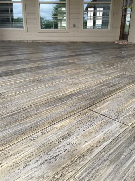 How do you stain concrete like wood?