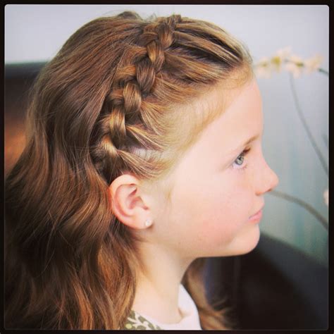 How do you style kids hair with a headband?