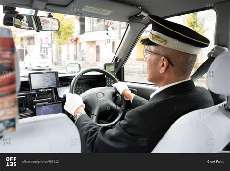 How do you thank a taxi driver in Japan?