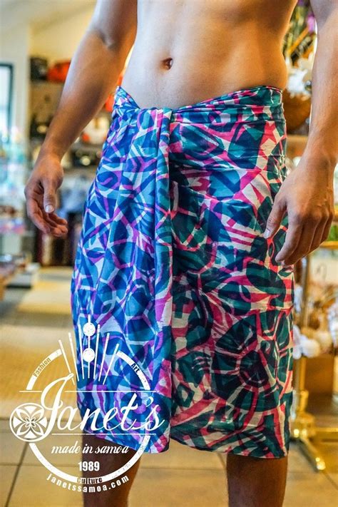 How do you tie a lavalava skirt?