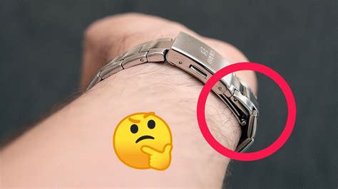 How do you tighten a big bracelet?