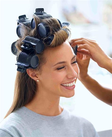 How do you use hair rollers for beginners?