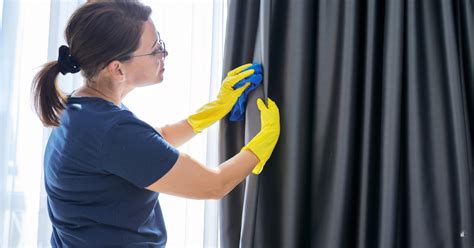 How do you wash curtains without ironing them?
