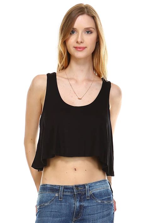 How do you wear a loose tank?