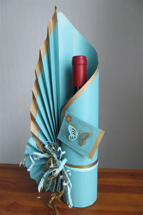 How do you wrap individual wine glasses?
