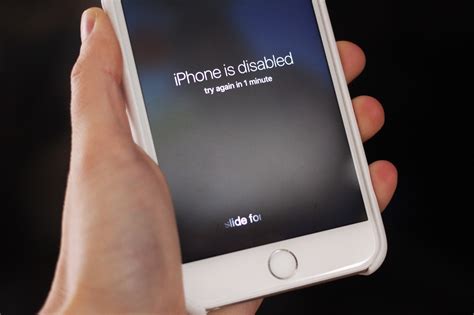How does Apple lock stolen iPhone?