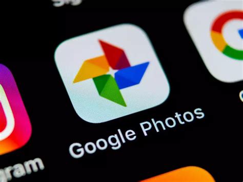 How does Google Photos work on Samsung?