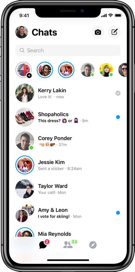 How does Messenger choose which friends to show on top?