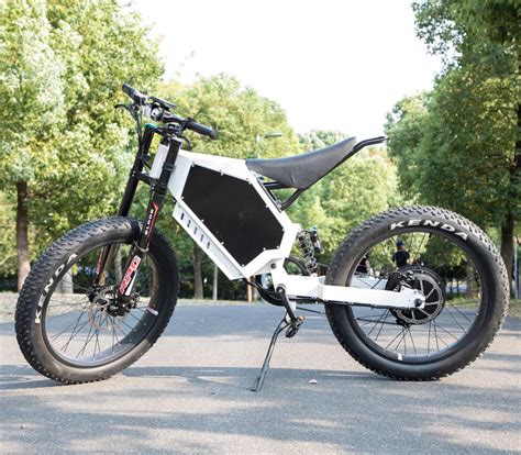 How fast is 5000w eBike?