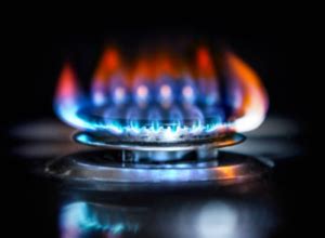 How hot does LPG gas burn?
