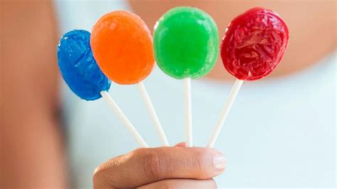 How licks does it take to get to the center of a lollipop?