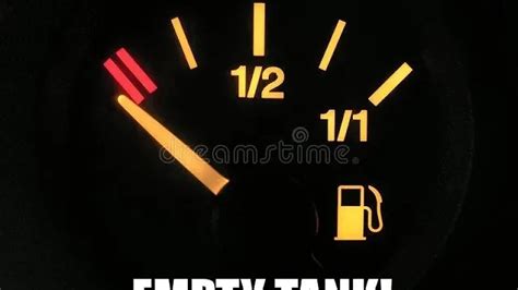 How long can a car idle on a tank of gas?