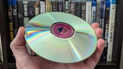 How long can data last on a CD?