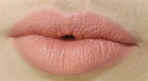How long do MAC lipsticks last?