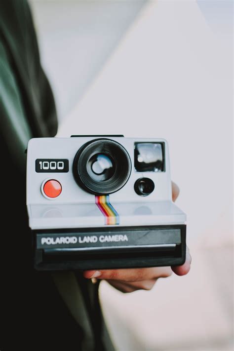 How long do Polaroid pics last?