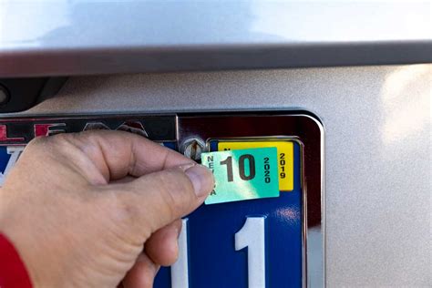 How long do you have after your plates expire in Texas?