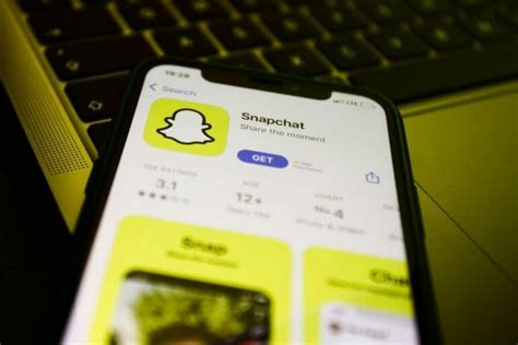 How long does Snapchat keep data after deleting?