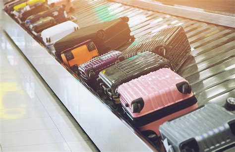 How long does customs and baggage claim take?