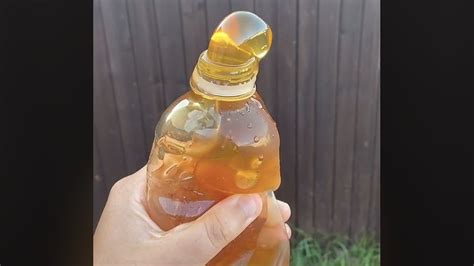 How long does honey freeze?