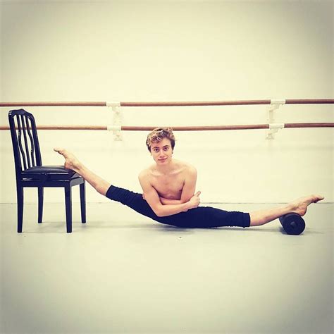 How long does it take for a guy to do the splits?