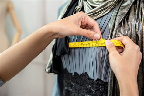 How long does it take for a seamstress to make a dress bigger?