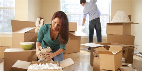 How long does it take movers to pack a kitchen?