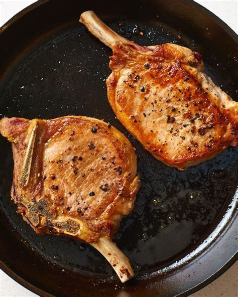 How long does it take to cook pork chops on the stove?