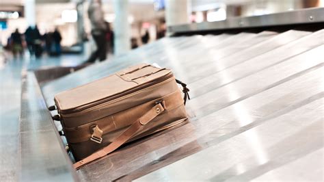 How long is lost luggage kept?