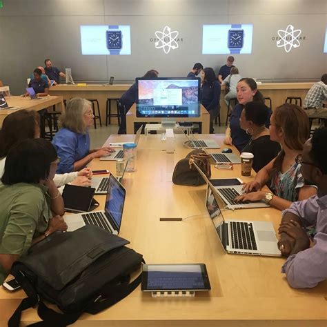 How long is training for Apple employees?