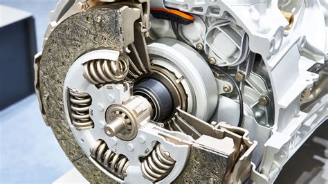 How long should a clutch last?