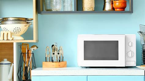 How long should a microwave last?