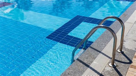 How long should pool water last?