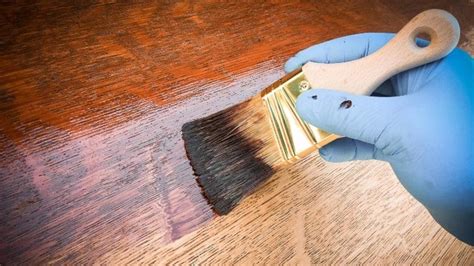 How long should you let stain sit?