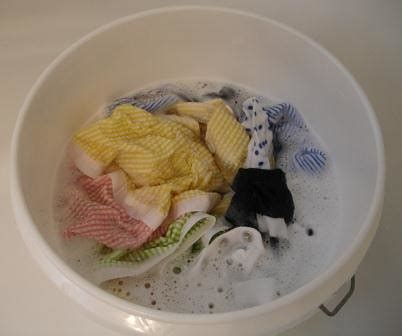 How long to soak shirt in hot water?