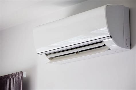 How long to wait before turning on air conditioner after cleaning?