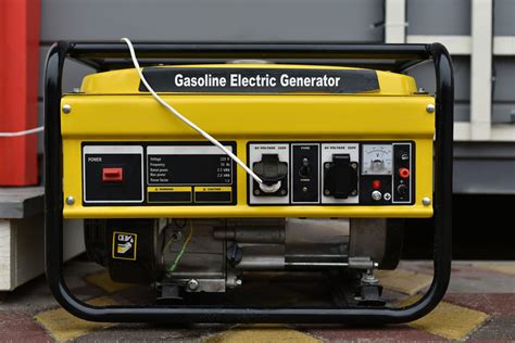 How long will a 2000w generator run?