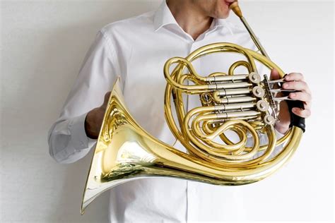How loud is a French horn?