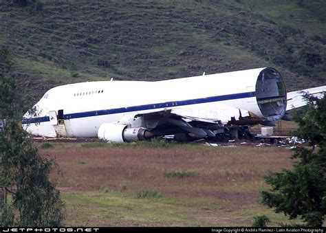 How many 747 crashes?