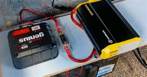 How many batteries do I need for a 1000W inverter?