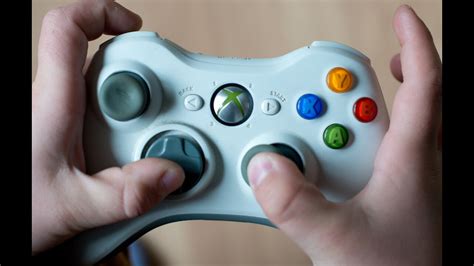 How many gamers use controllers?