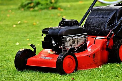 How many hours can a lawn mower last?