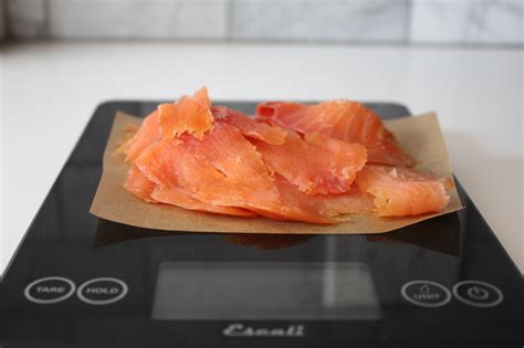 How many people does 100g smoked salmon serve?