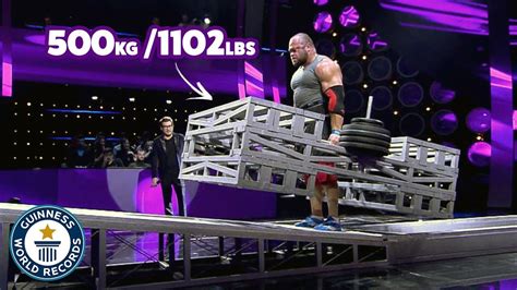 How many people lifted 500 kg?