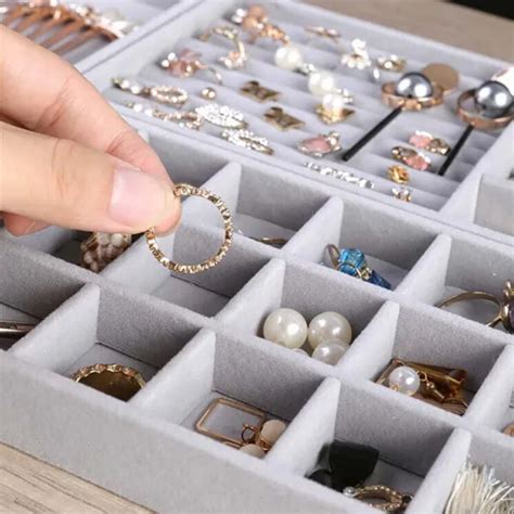 How many pieces of jewelry should you own?